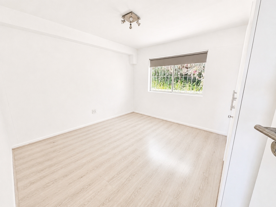 To Let 2 Bedroom Property for Rent in Sea Point Western Cape